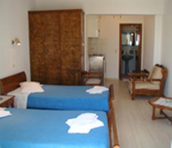 Eleni's Studios Ornos Habitación foto